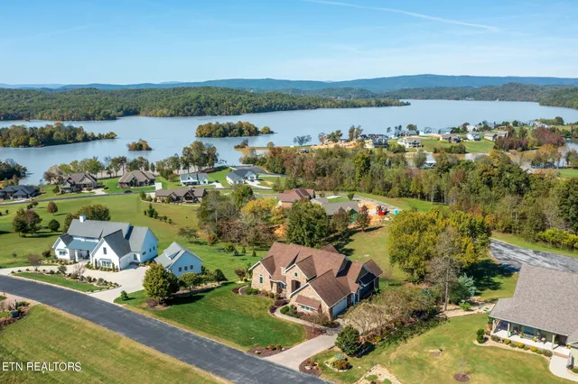$1,300,000 | 216 Majestic View Drive, Rockwood, TN 37854