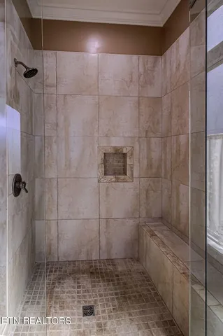 $1,300,000 | 216 Majestic View Drive, Rockwood, TN 37854