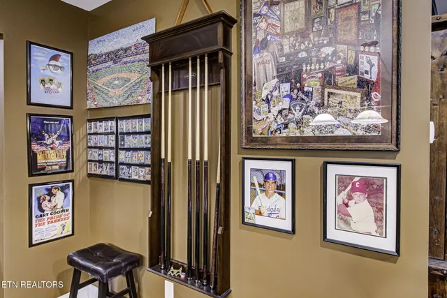 $1,300,000 | 216 Majestic View Drive, Rockwood, TN 37854