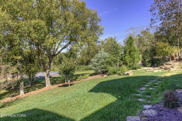 $1,300,000 | 216 Majestic View Drive, Rockwood, TN 37854