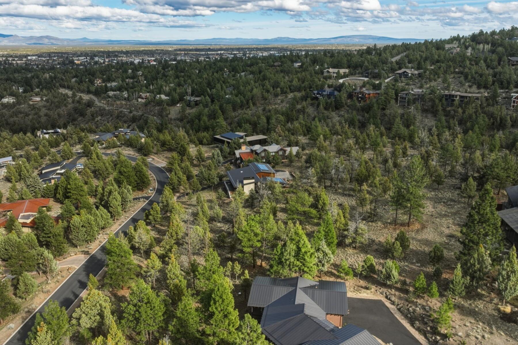 1560 Northwest Wild Rye Circle Bend, OR 97703 - Photo 10 of 18 batch_10 - 9 - 16-web-or-mls-Riley_Visua