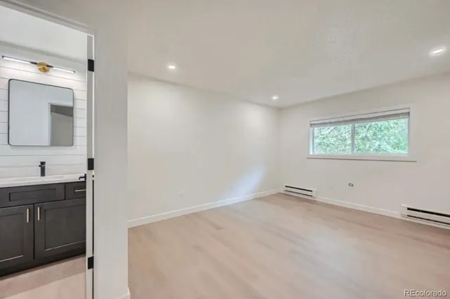 $1,850 | 14590 East 2nd Avenue, Unit 300, Aurora, CO 80011