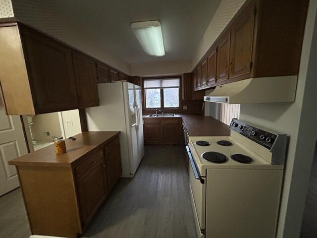 6059 Torrington Road Kalamazoo, MI 49009 - Photo 3 of 5 IMG_4041