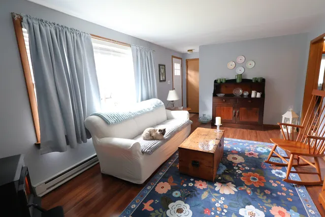 $374,900 | 113 Hanover Street, Hartford, VT 05001