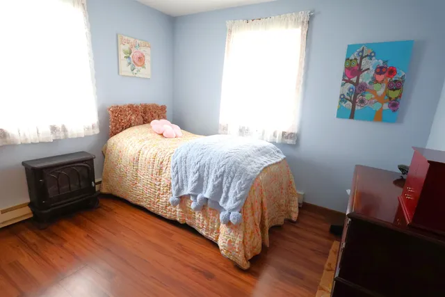 $374,900 | 113 Hanover Street, Hartford, VT 05001