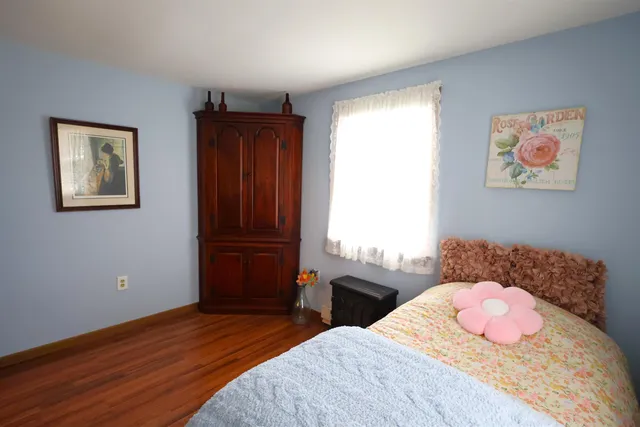 $374,900 | 113 Hanover Street, Hartford, VT 05001