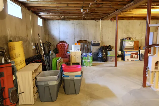 $374,900 | 113 Hanover Street, Hartford, VT 05001