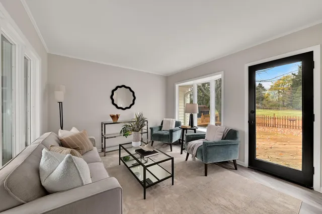 $499,900 | 10039 North Sunnycrest Drive, Mequon, WI 53092