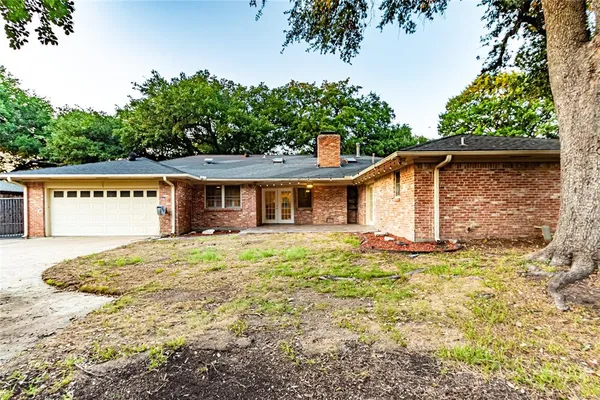 $3,950 | 4278 Royal Ridge Drive, Dallas, TX 75229