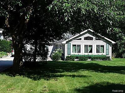 1544 Eason Road Waterford, MI 48328 - Photo 1 of 18 1544 eason.jpg