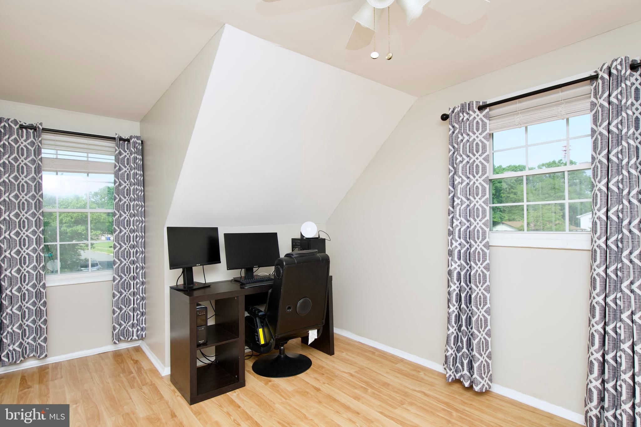 210 Acadia Road Waldorf, MD 20602 - Photo 26 of 39 Bedroom 2 Upper Level