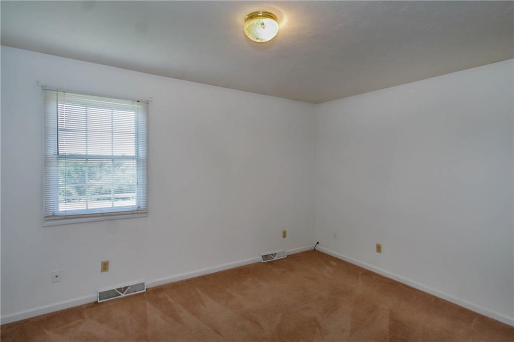 337-343 Balsinger Road Uniontown, PA 15401 - Photo 7 of 12