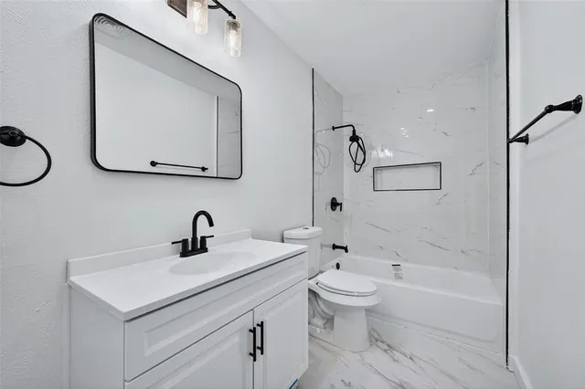 $1,800 | 1401 La Salle Drive, Sherman, TX 75090