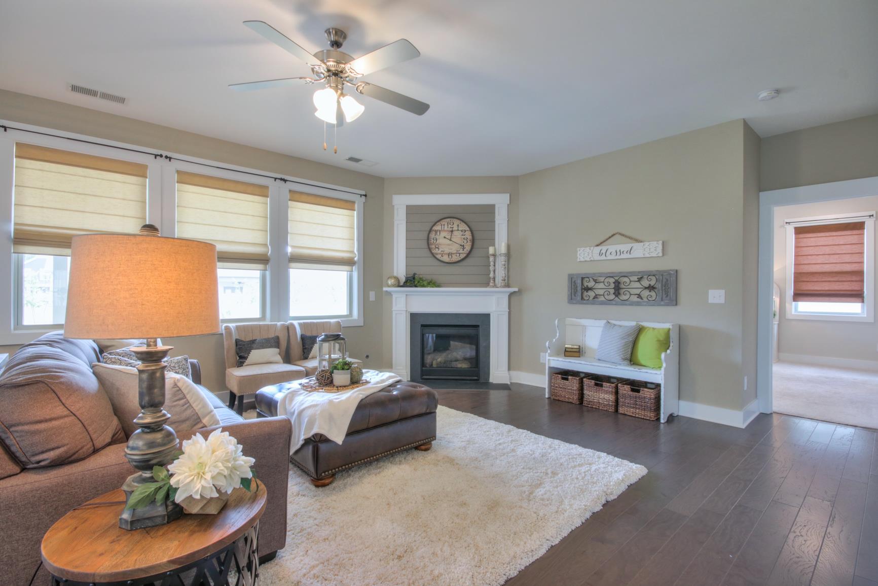 6419 Birchtree Drive Murfreesboro, TN 37128 - Photo 7 of 19 Downstairs living area