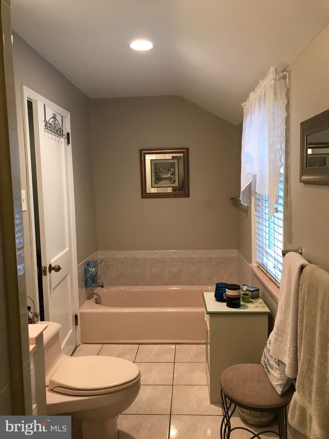 229 Signal Road Drexel Hill, PA 19026 - Photo 18 of 31