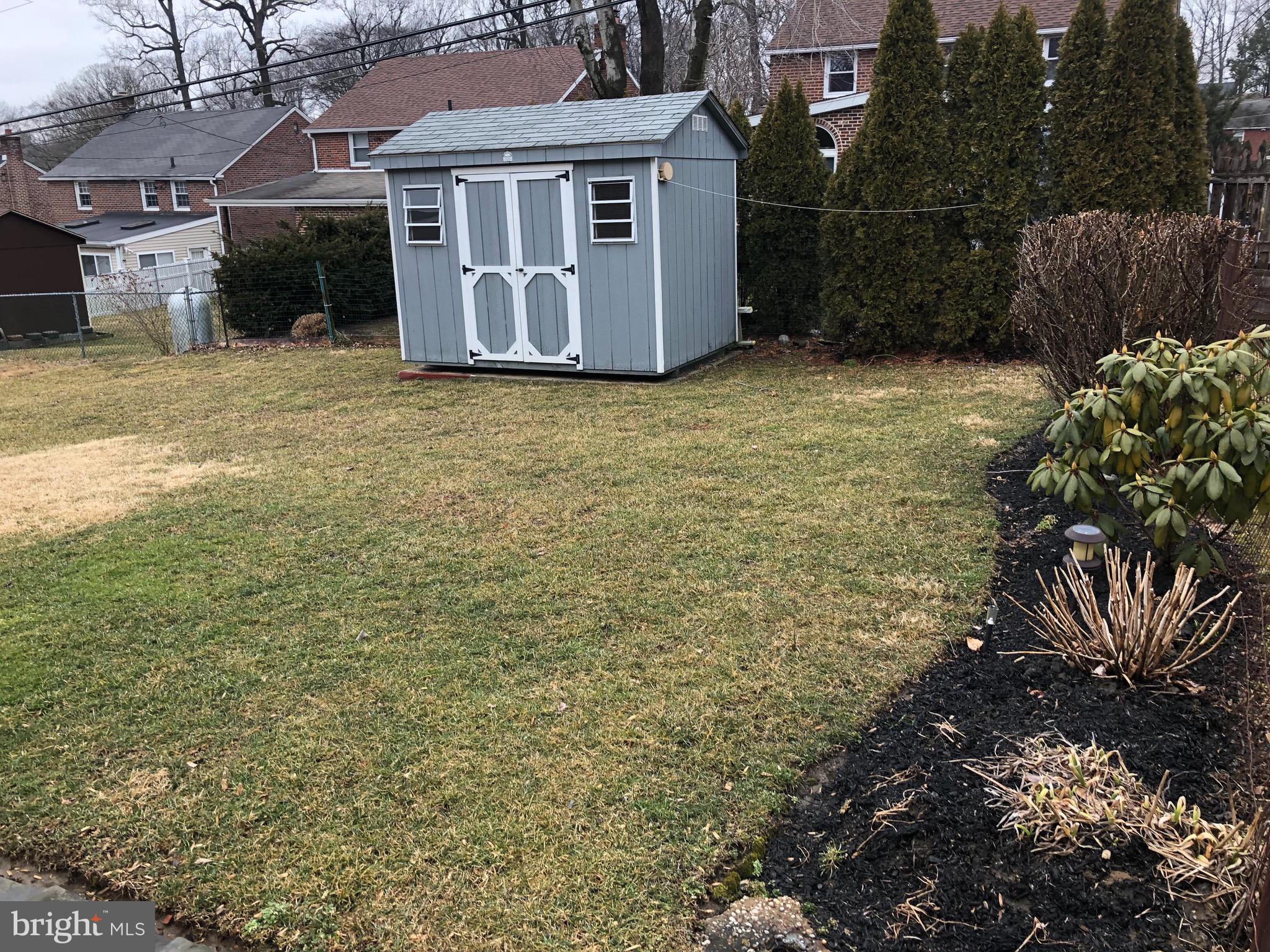 229 Signal Road Drexel Hill, PA 19026 - Photo 29 of 31 Back yard