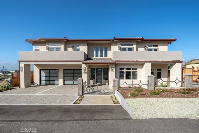 a view of a house with sitting area