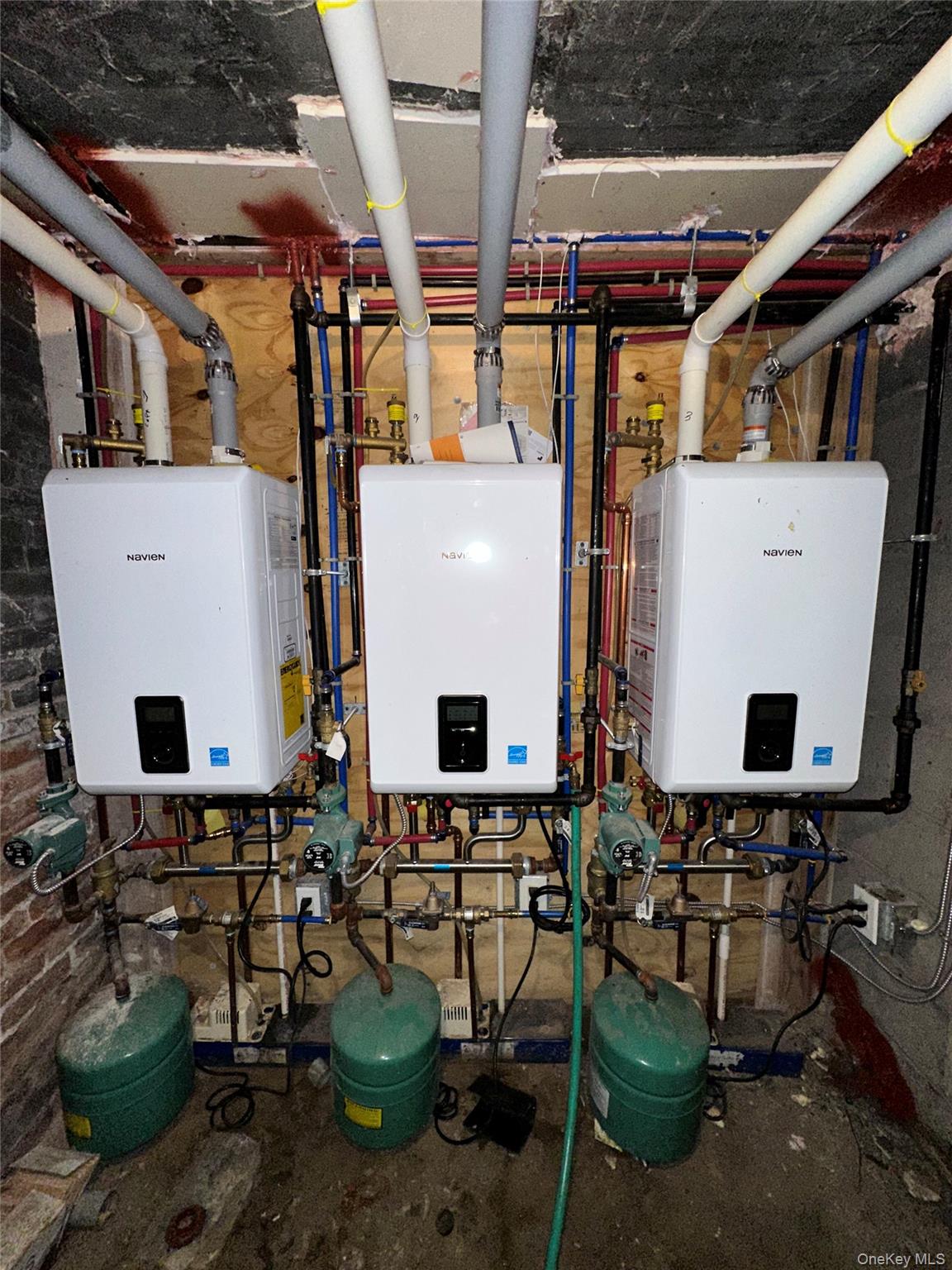 31 Victor Street Yonkers, NY 10701 - Photo 9 of 11 Utilities with water heater