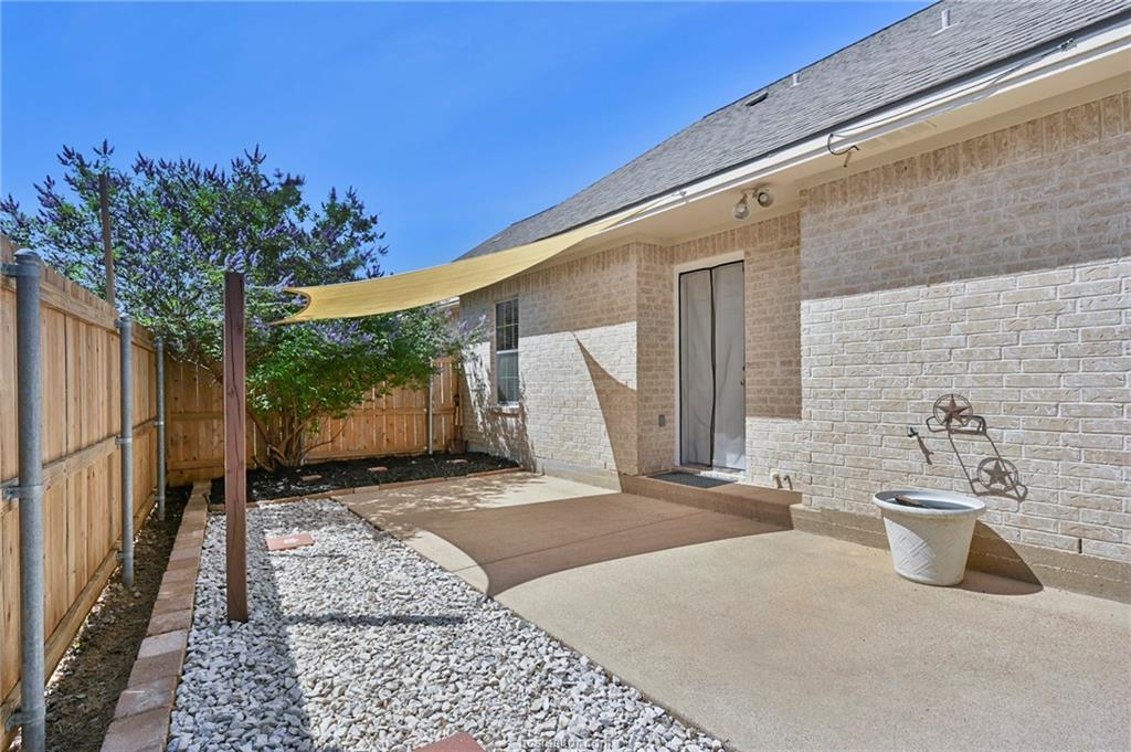206 Fraternity Row College Station, TX 77845 - Photo 16 of 18 a view of a outdoor space with a patio and tub