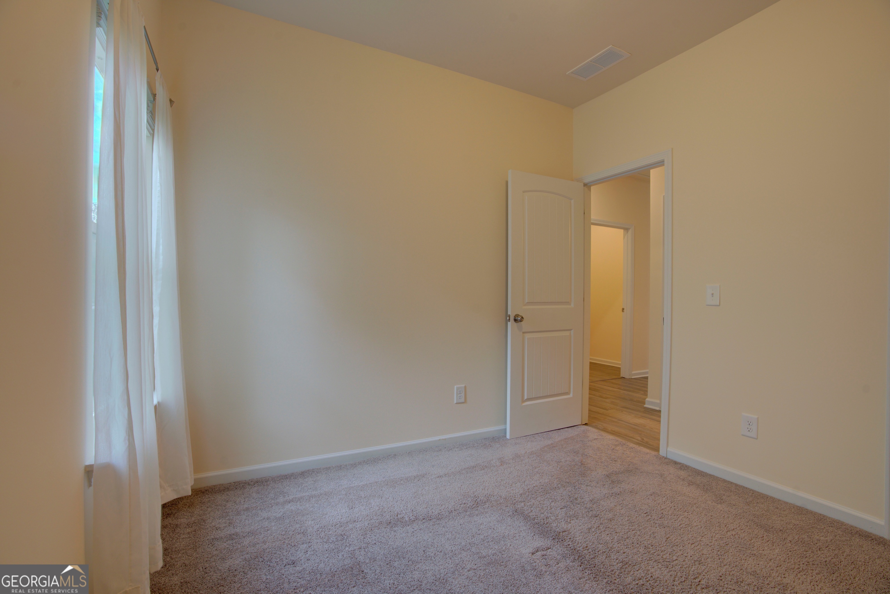 12 Applewood Drive Northeast Rome, GA 30165 - Photo 28 of 31 a view of an empty room