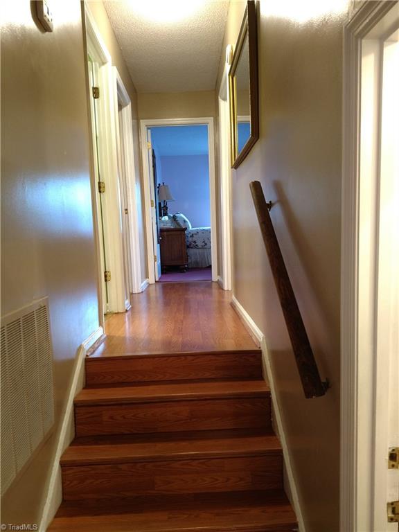 129 Pine View Road Eden, NC 27288 - Photo 9 of 19 Gallery Image 9