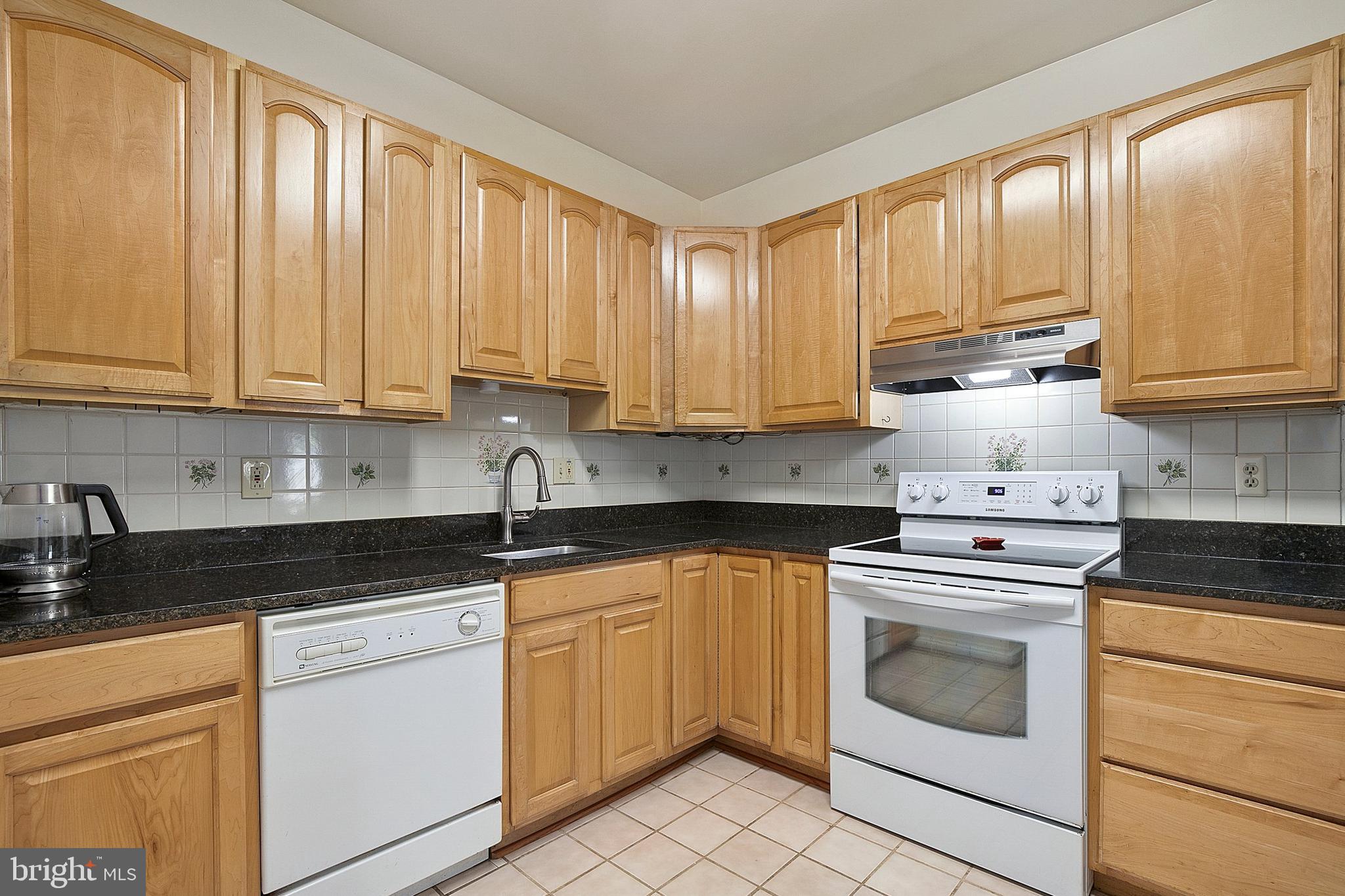 7938 Spring Forest Court Springfield, VA 22152 - Photo 8 of 25