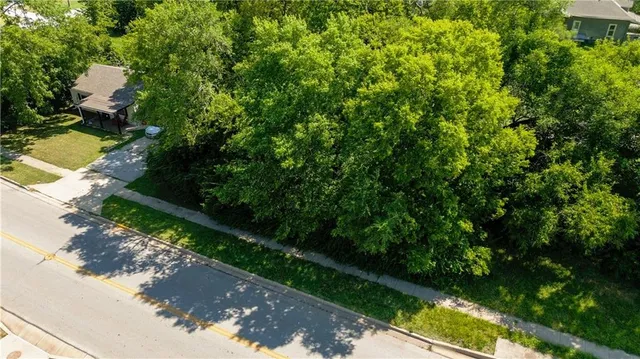 $5,000 | 13019 5th Street, Grandview, MO 64030