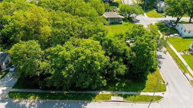 $5,000 | 13019 5th Street, Grandview, MO 64030