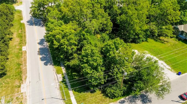 $5,000 | 13019 5th Street, Grandview, MO 64030