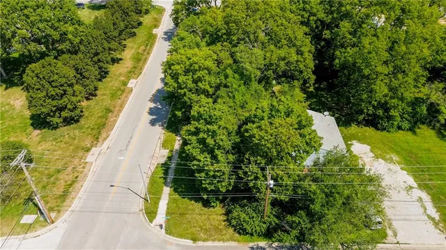 $5,000 | 13019 5th Street, Grandview, MO 64030