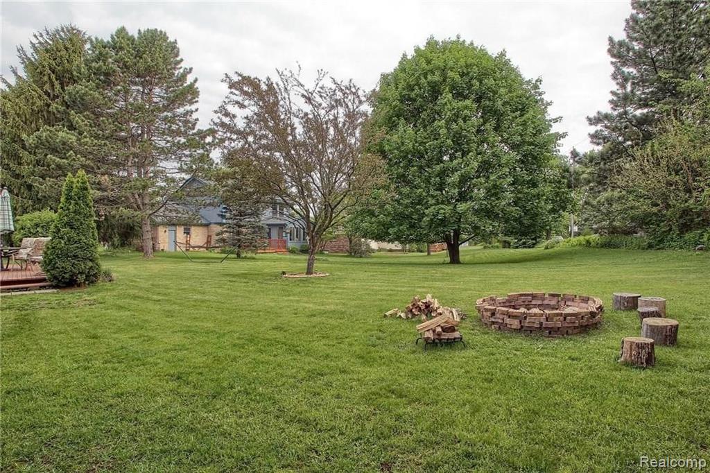 1424 Fawn Court Rochester Hills, MI 48309 - Photo 36 of 37