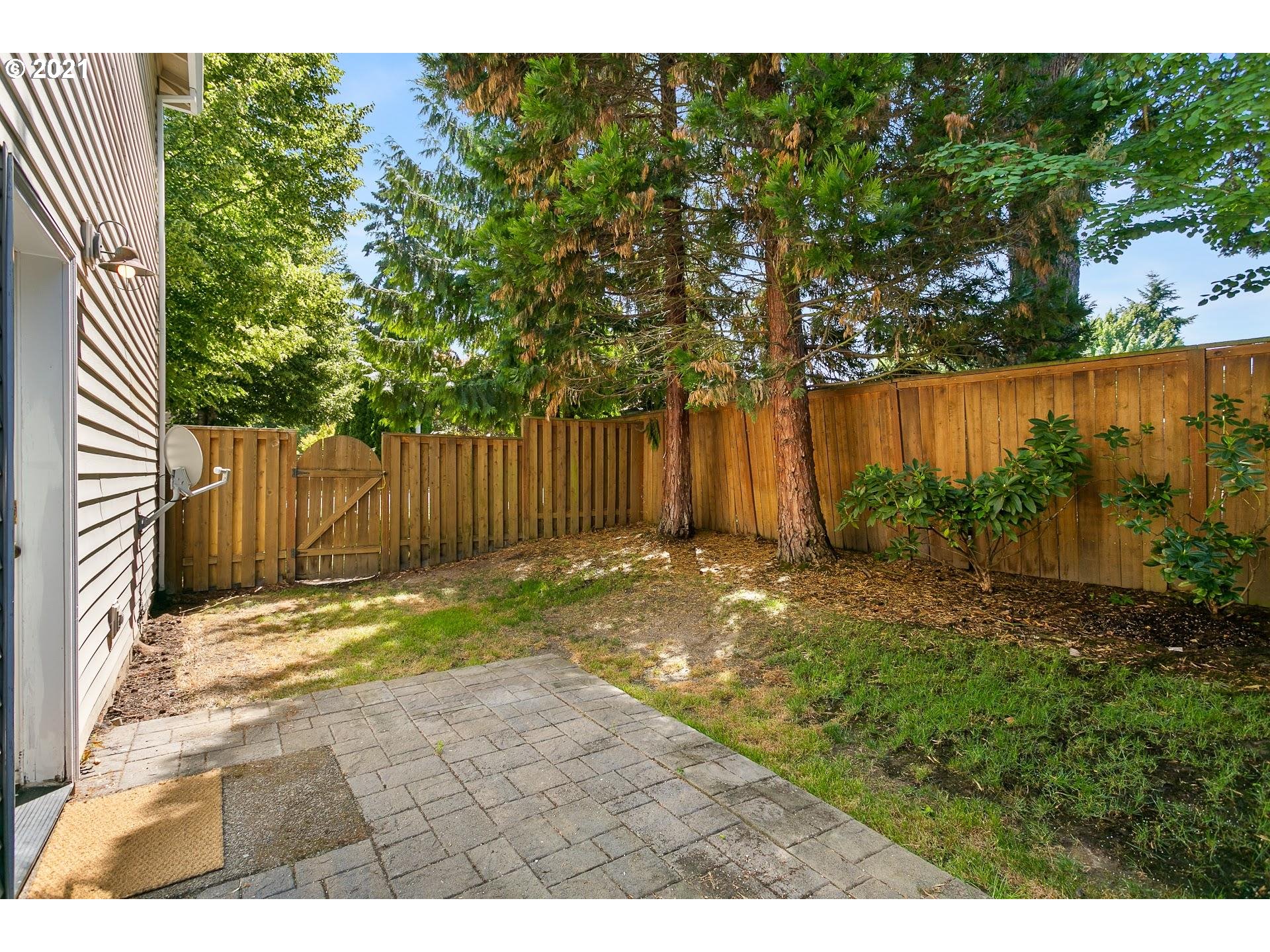 18220 Southwest Strathmoor Street Beaverton, OR 97007 - Photo 20 of 24 Gallery Image 20