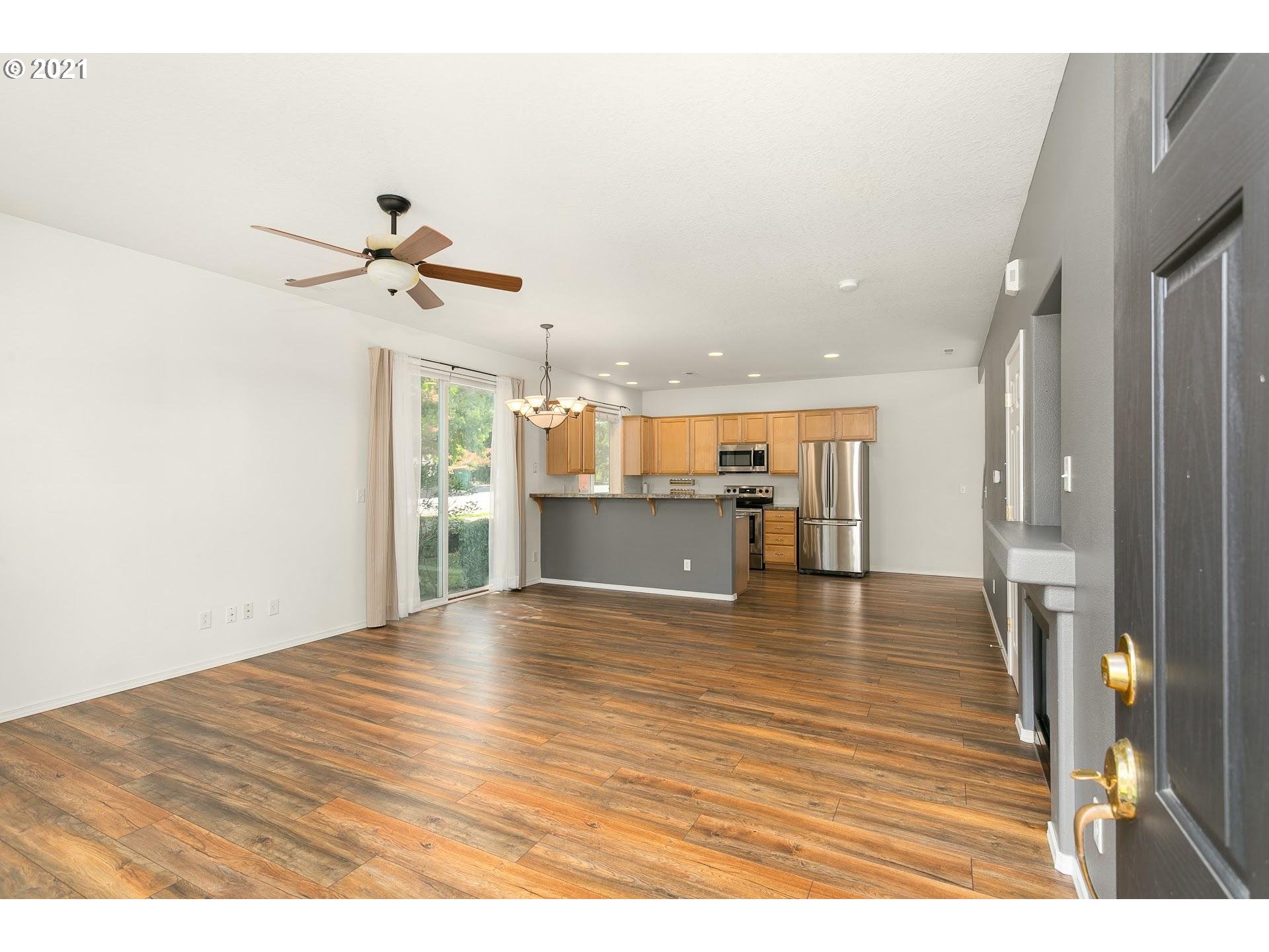 18220 Southwest Strathmoor Street Beaverton, OR 97007 - Photo 2 of 24 Gallery Image 2