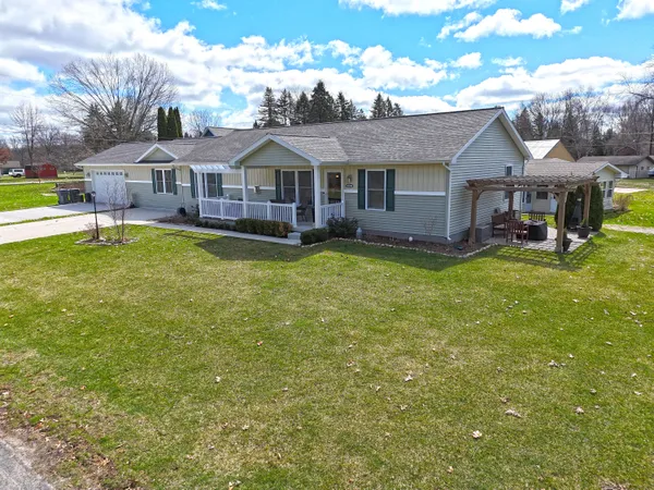 $499,900 | 50306 Pleasant Street, Dowagiac, MI 49047
