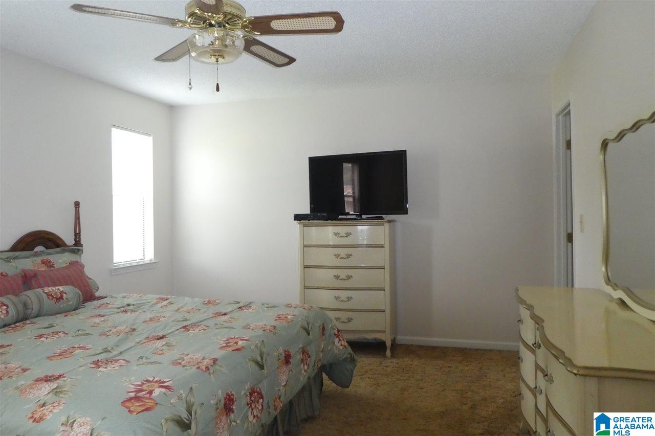 1033 9th Avenue Southwest Alabaster, AL 35007 - Photo 28 of 44