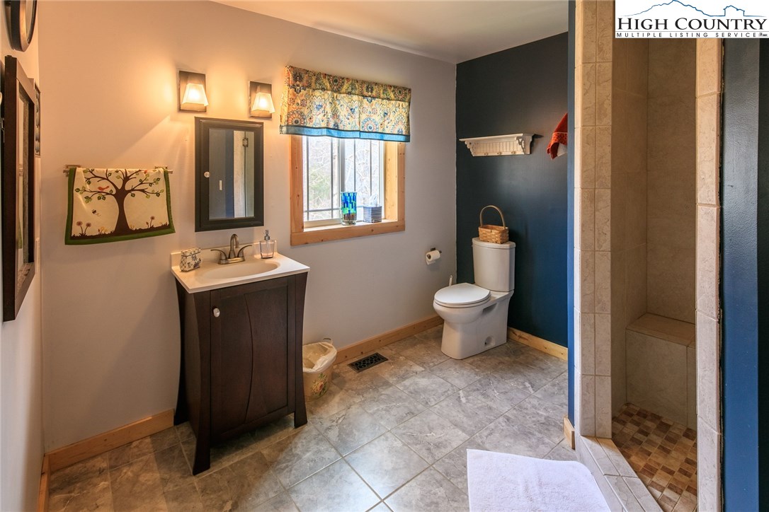3269 Powder Horn Mountain Road Deep Gap, NC 28618 - Photo 18 of 50 Gallery Image 18