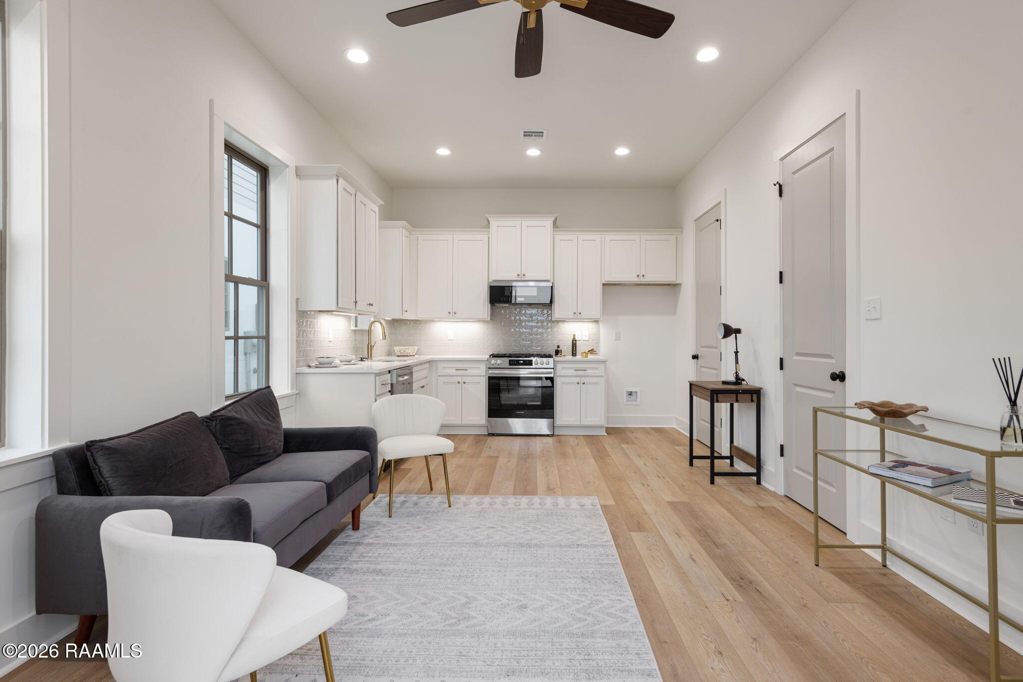 315 Sandstone Avenue, Unit 307 Scott, LA 70583 - Photo 11 of 26 living and kitchen