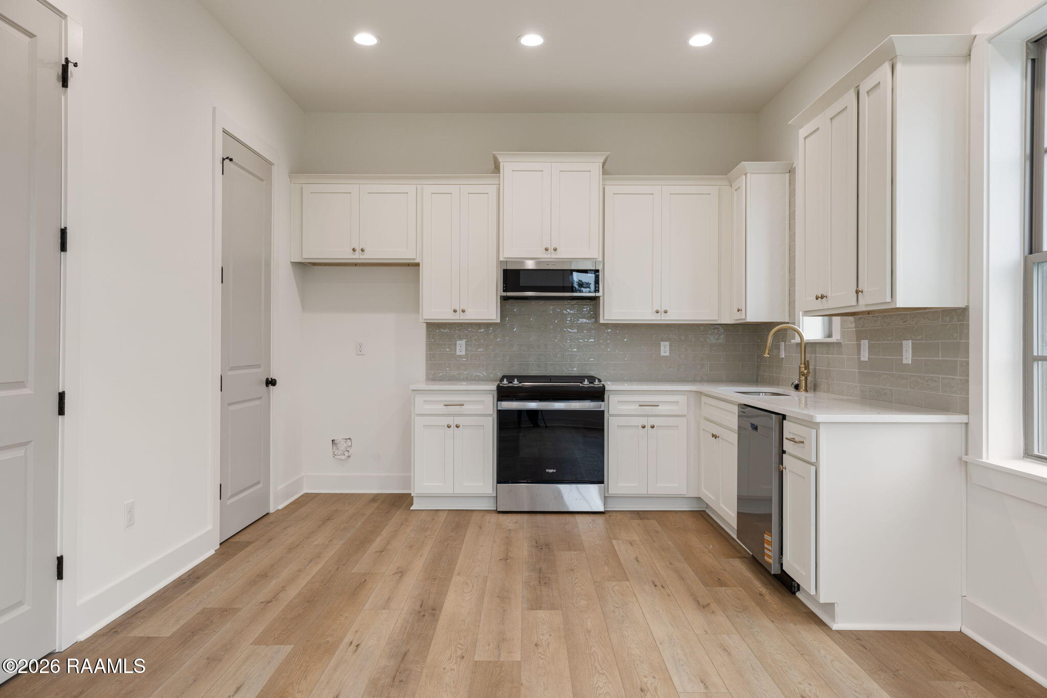 315 Sandstone Avenue, Unit 307 Scott, LA 70583 - Photo 3 of 26 kitchen