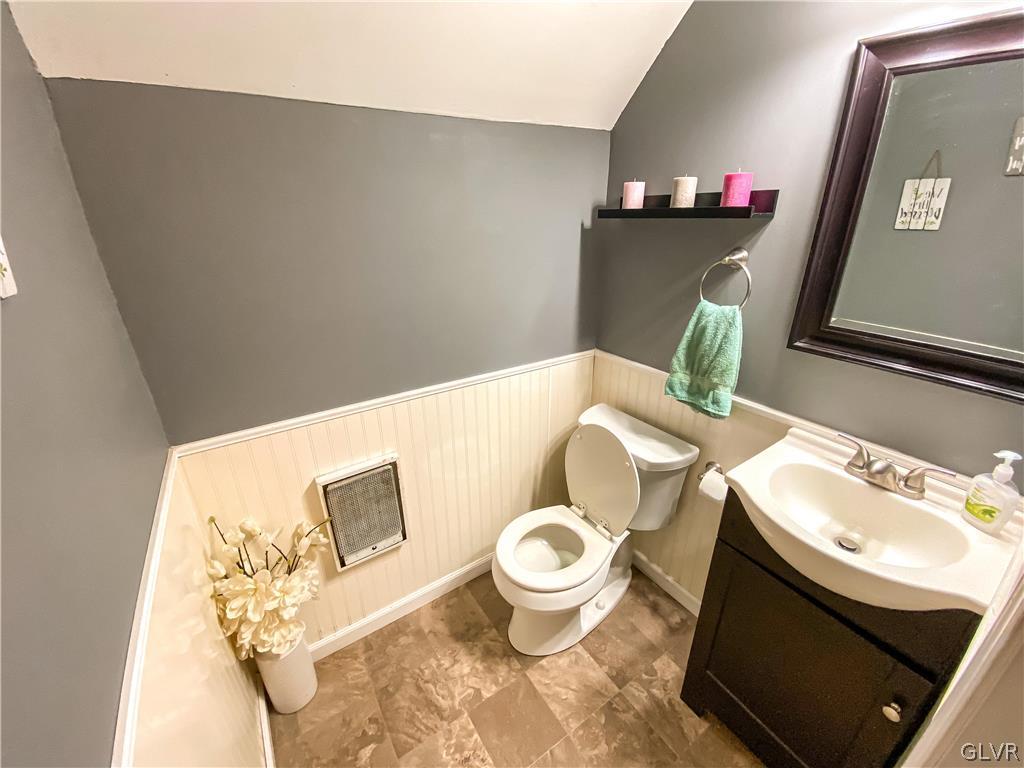 1720 Chester Road Bethlehem, PA 18017 - Photo 18 of 27 Gallery Image 18