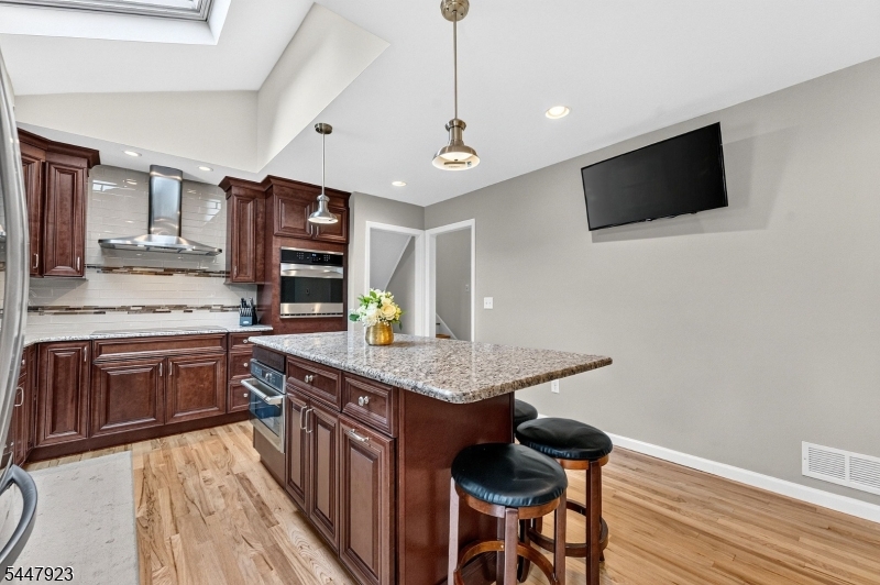 5 Grouse Road Hillsborough, NJ 08844 - Photo 10 of 37 Gallery Image 10
