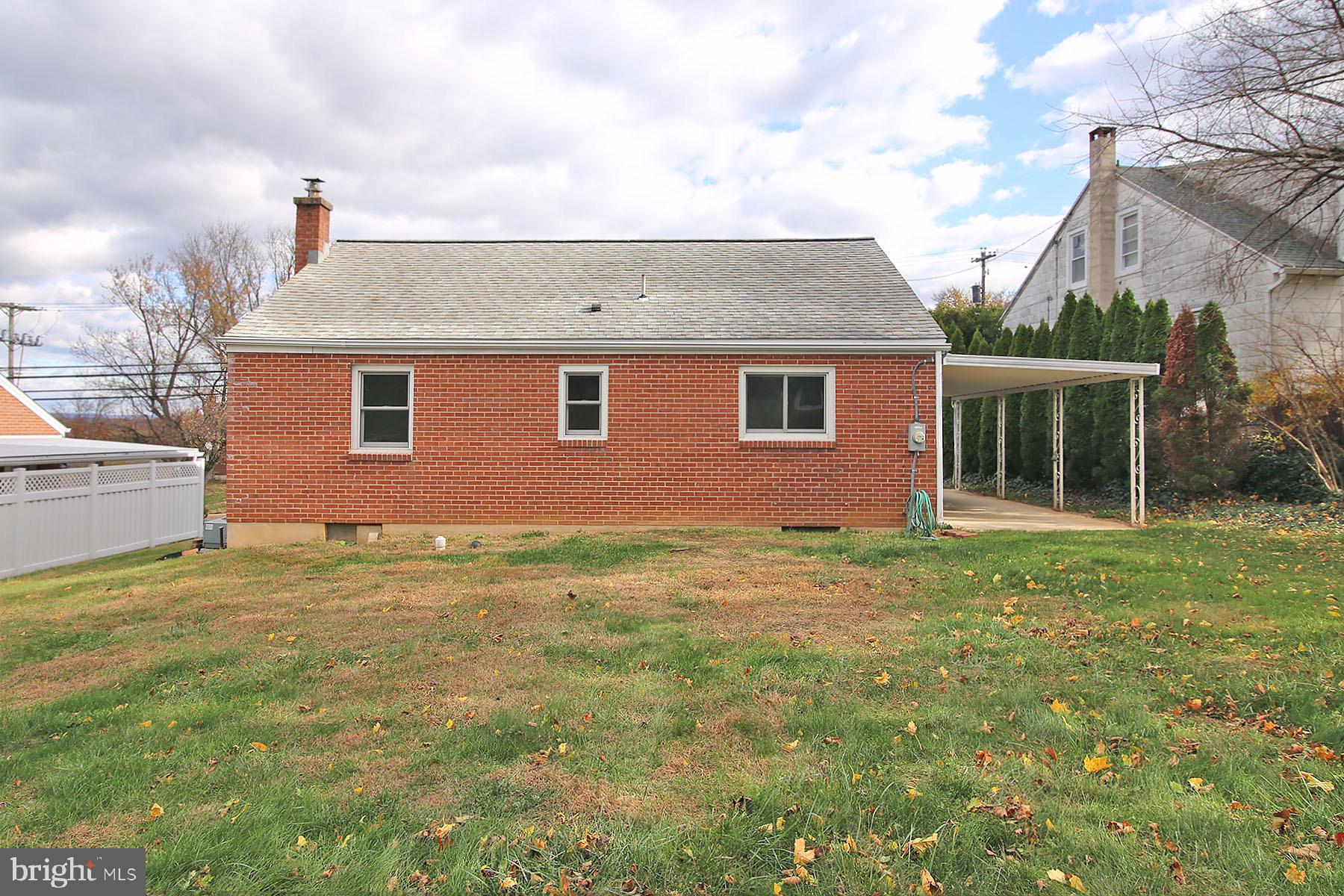 1011 State Drive Lebanon, PA 17042 - Photo 6 of 34 a backyard of a house