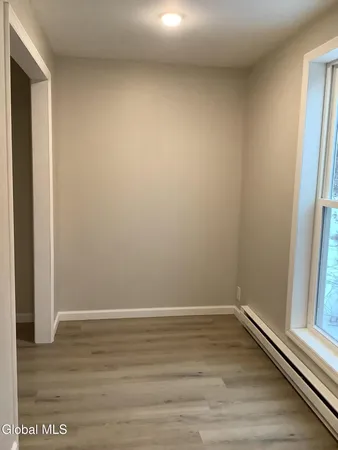 $1,950 | 535 Congress Street, Unit 2, Troy, NY 12180