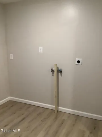 $2,100 | 535 Congress Street, Unit 2, Troy, NY 12180