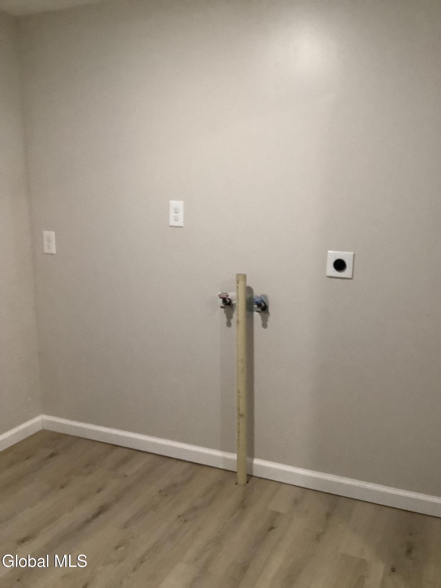 535 Congress Street, Unit 2 Troy, NY 12180 - Photo 13 of 13 IMG_0182