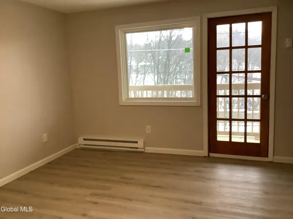 $1,950 | 535 Congress Street, Unit 2, Troy, NY 12180