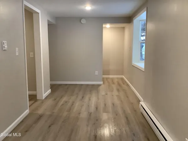 $1,950 | 535 Congress Street, Unit 2, Troy, NY 12180