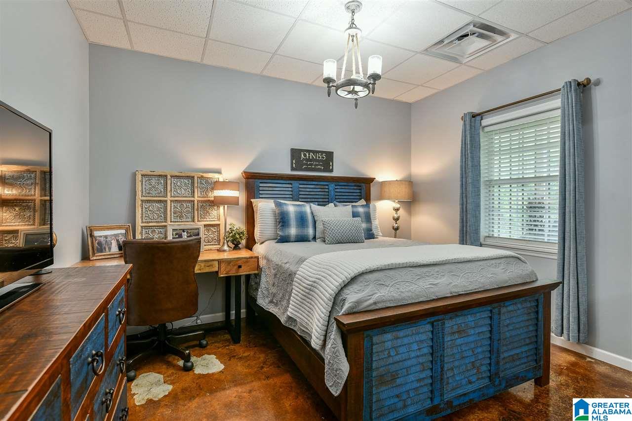 2805 Red Leaf Circle Bessemer, AL 35023 - Photo 35 of 48