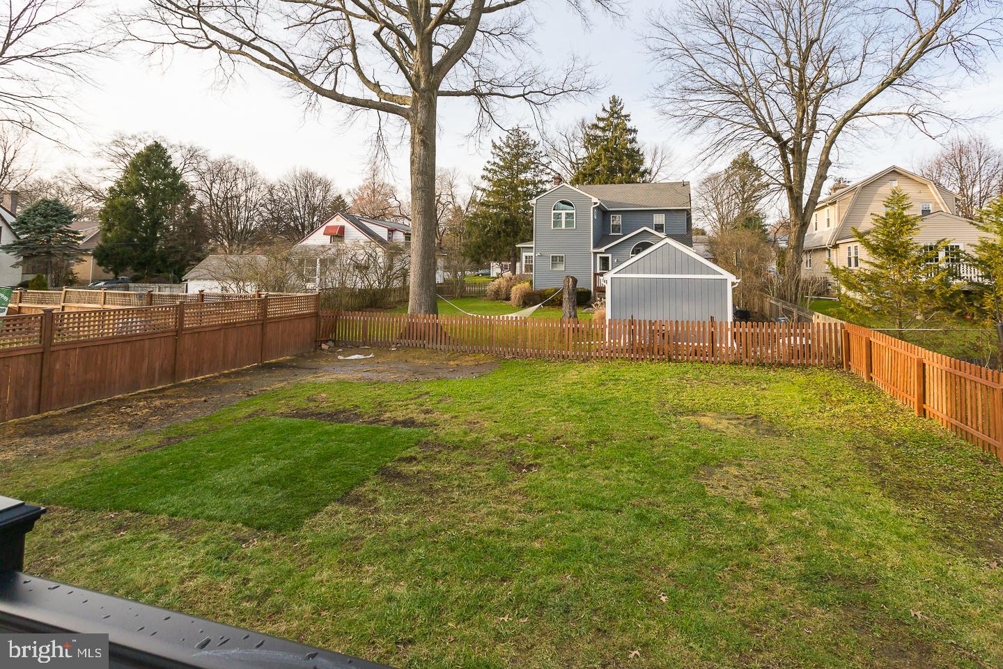 146 Rockland Road Havertown, PA 19083 - Photo 8 of 55 Fenced in yard
