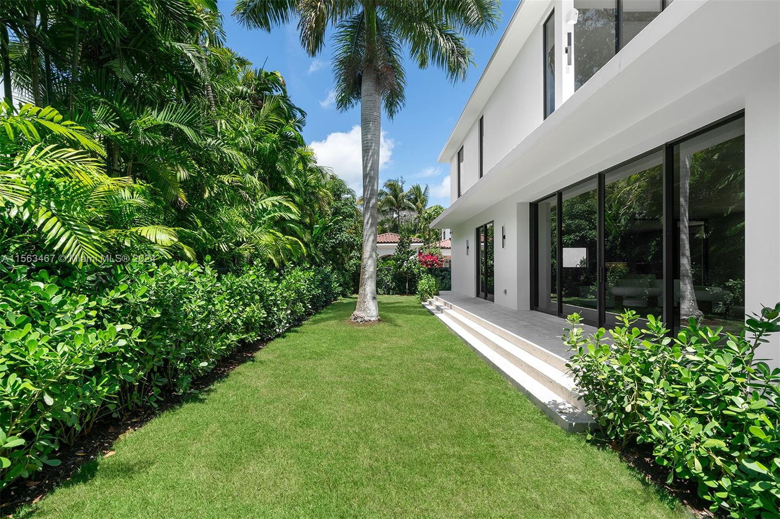 7320 Erwin Road Miami, FL 33143 - Photo 27 of 28