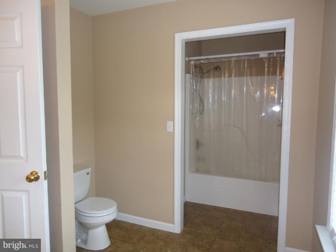 203 Bentons Pleasure Road Chester, MD 21619 - Photo 5 of 24 Bath (Master)